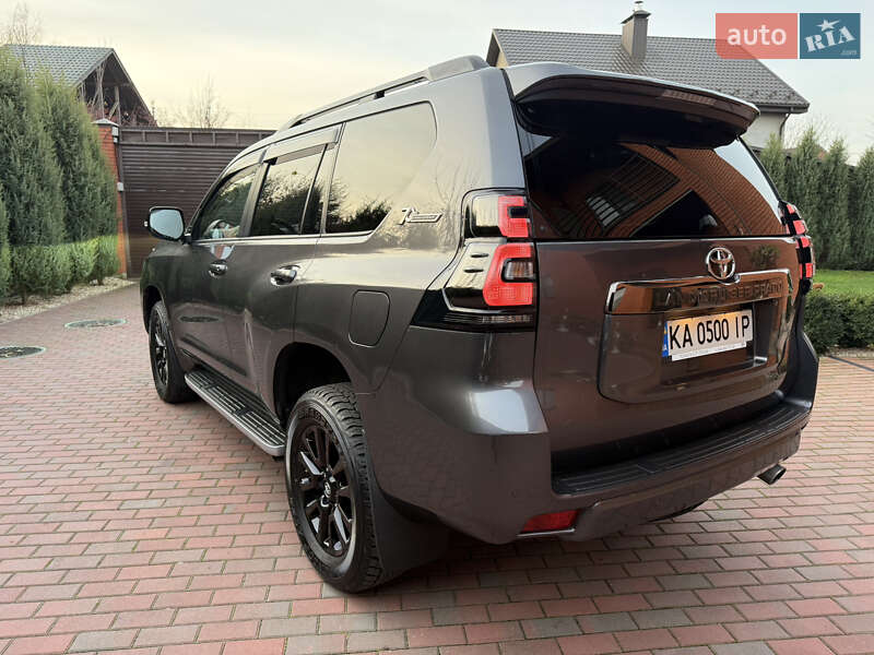 Внедорожник / Кроссовер Toyota Land Cruiser Prado 2022 в Киеве