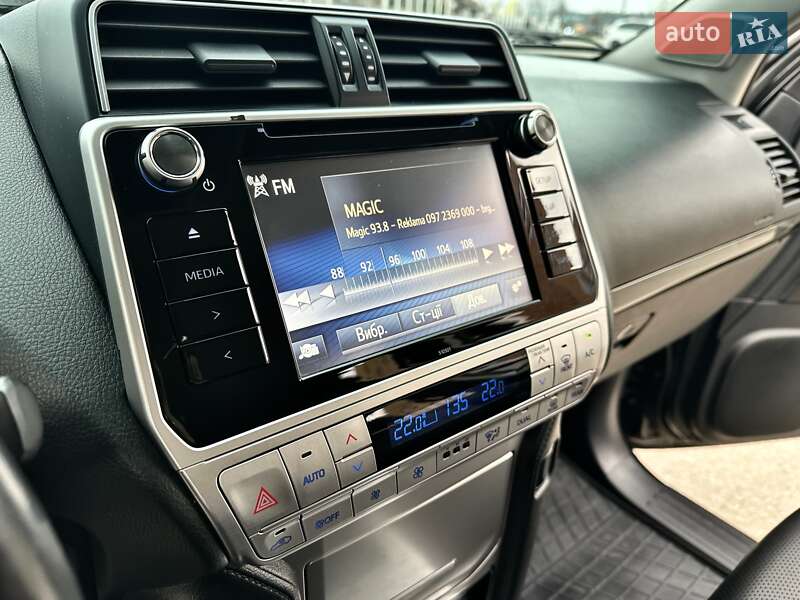 Внедорожник / Кроссовер Toyota Land Cruiser Prado 2019 в Киеве фото 45 Внедорожник / Кроссовер Toyota Land Cruiser Prado 2019 в Киеве
