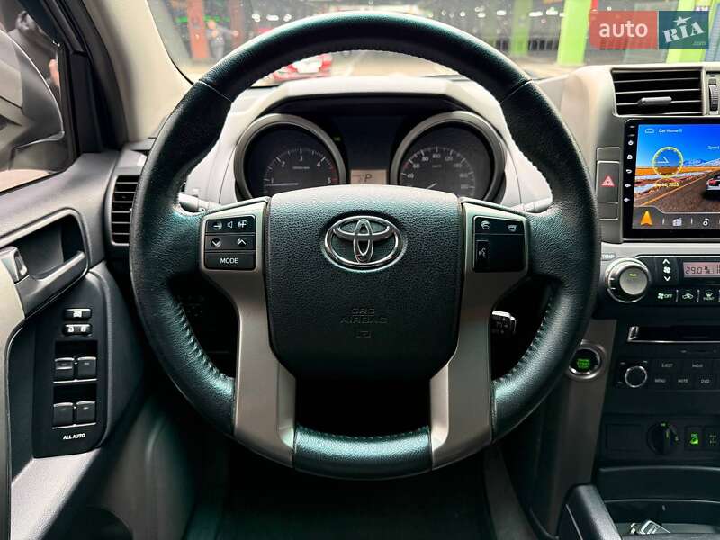 Внедорожник / Кроссовер Toyota Land Cruiser Prado 2012 в Киеве