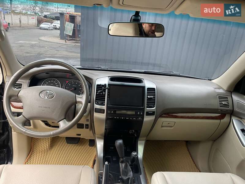 Внедорожник / Кроссовер Toyota Land Cruiser Prado 2007 в Николаеве