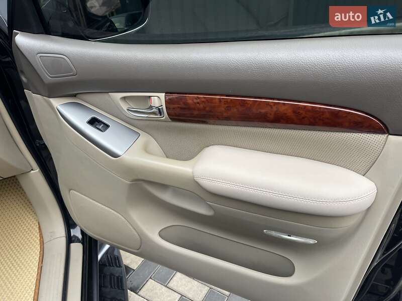 Внедорожник / Кроссовер Toyota Land Cruiser Prado 2007 в Николаеве