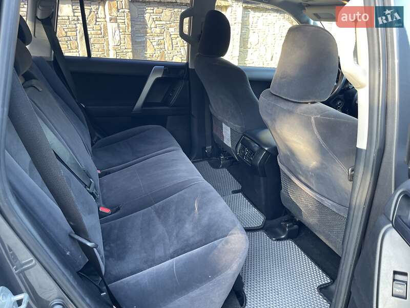 Внедорожник / Кроссовер Toyota Land Cruiser Prado 2013 в Ивано-Франковске