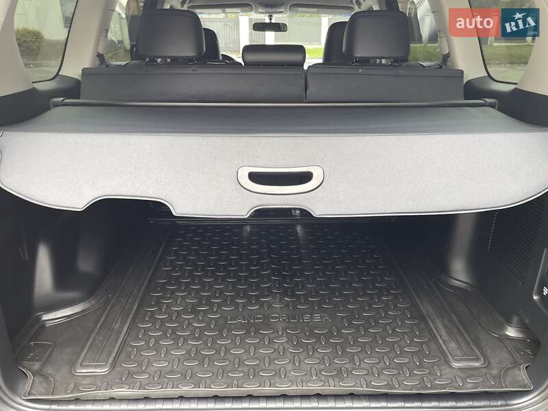 Внедорожник / Кроссовер Toyota Land Cruiser Prado 2019 в Виннице фото 42 Внедорожник / Кроссовер Toyota Land Cruiser Prado 2019 в Виннице