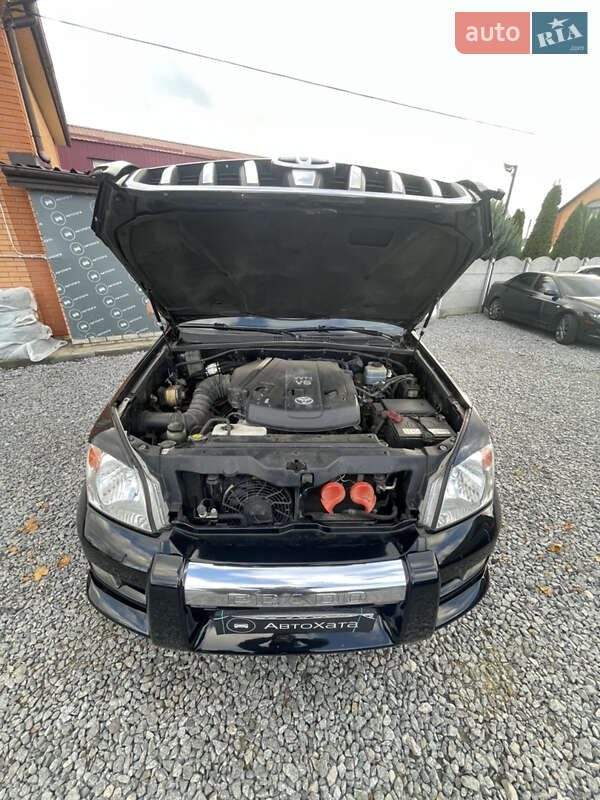 Внедорожник / Кроссовер Toyota Land Cruiser Prado 2007 в Дергачах