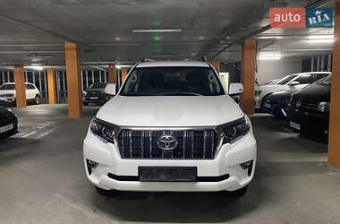 Позашляховик / Кросовер Toyota Land Cruiser Prado 2019 в Києві
