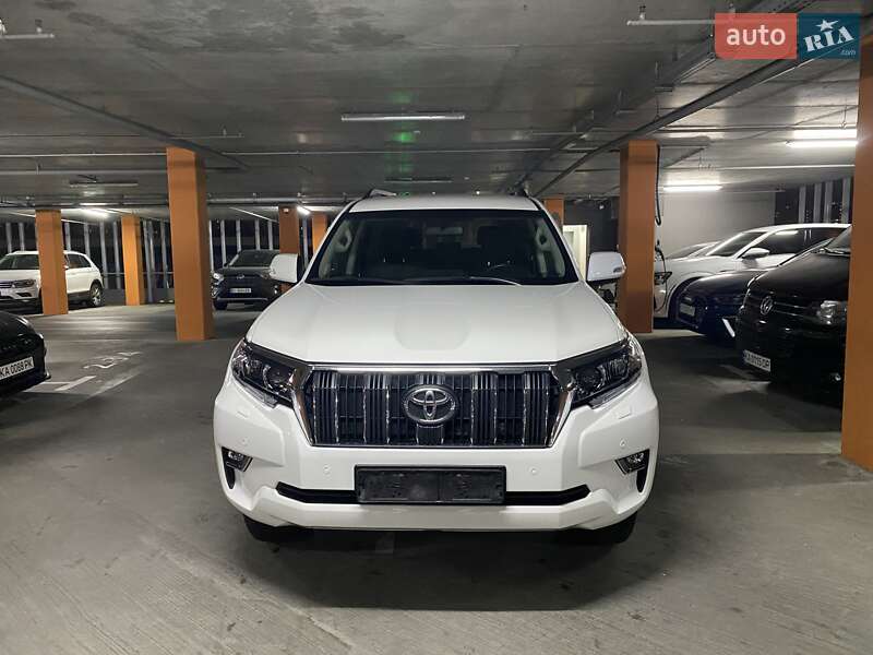 Позашляховик / Кросовер Toyota Land Cruiser Prado 2019 в Києві фото 7 Позашляховик / Кросовер Toyota Land Cruiser Prado 2019 в Києві