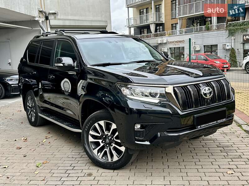 Позашляховик / Кросовер Toyota Land Cruiser Prado 2022 в Києві