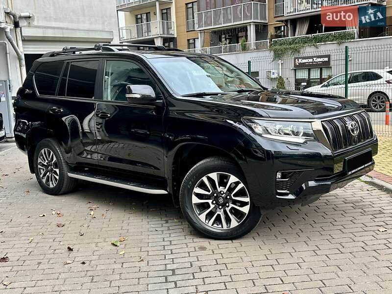 Позашляховик / Кросовер Toyota Land Cruiser Prado 2022 в Києві