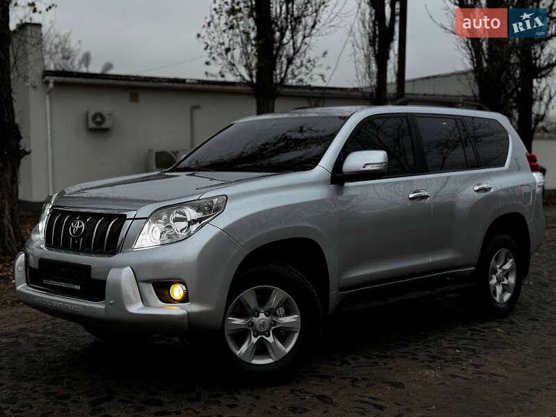 Внедорожник / Кроссовер Toyota Land Cruiser Prado 2010 в Ахтырке