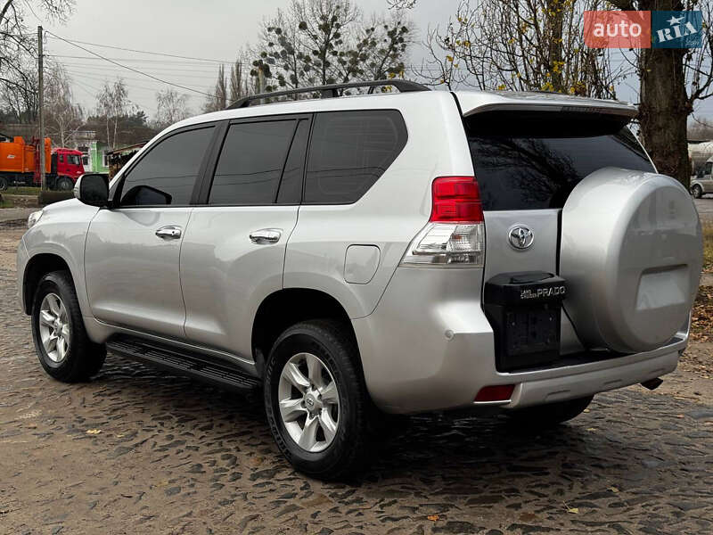 Внедорожник / Кроссовер Toyota Land Cruiser Prado 2010 в Ахтырке