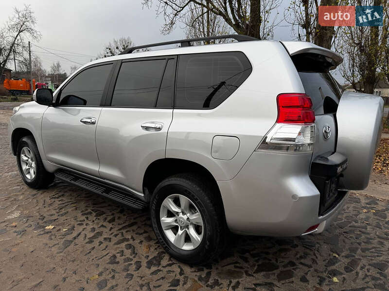 Внедорожник / Кроссовер Toyota Land Cruiser Prado 2010 в Ахтырке