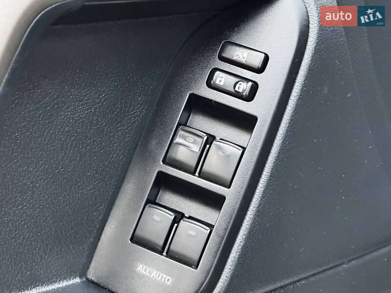 Внедорожник / Кроссовер Toyota Land Cruiser Prado 2010 в Ахтырке