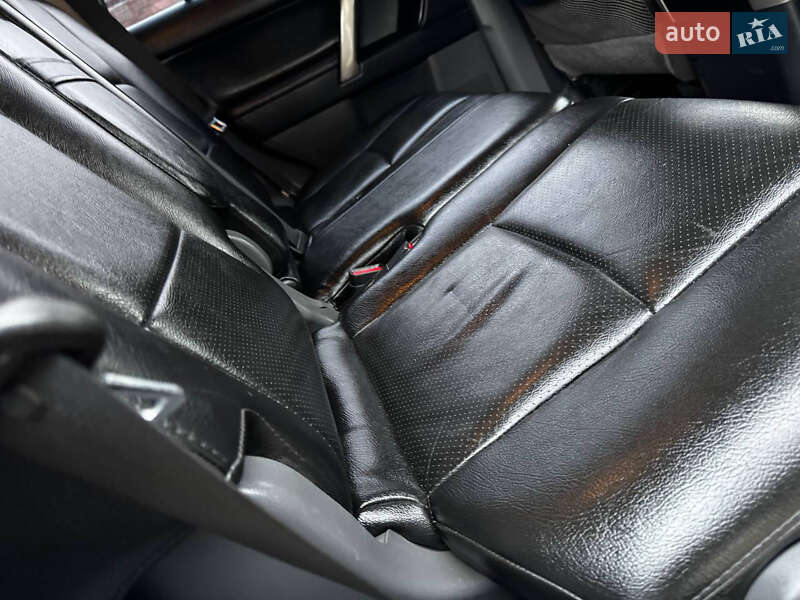 Внедорожник / Кроссовер Toyota Land Cruiser Prado 2010 в Ахтырке