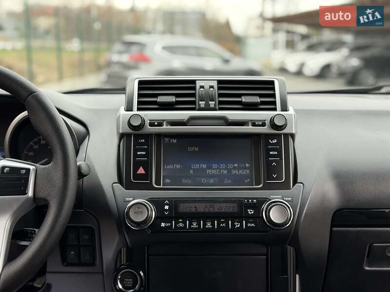 Позашляховик / Кросовер Toyota Land Cruiser Prado 2017 в Вінниці