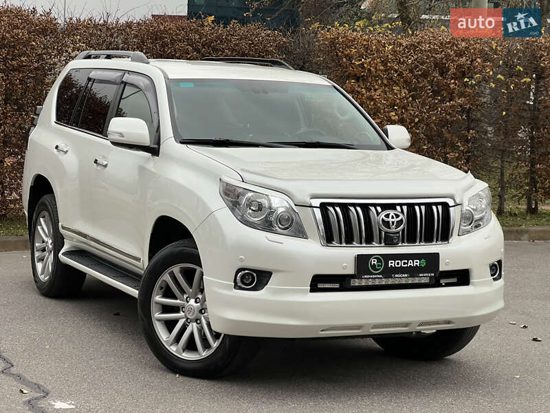 Внедорожник / Кроссовер Toyota Land Cruiser Prado 2010 в Киеве