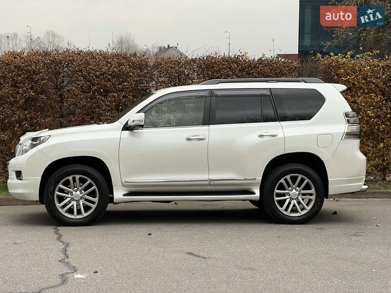 Внедорожник / Кроссовер Toyota Land Cruiser Prado 2010 в Киеве