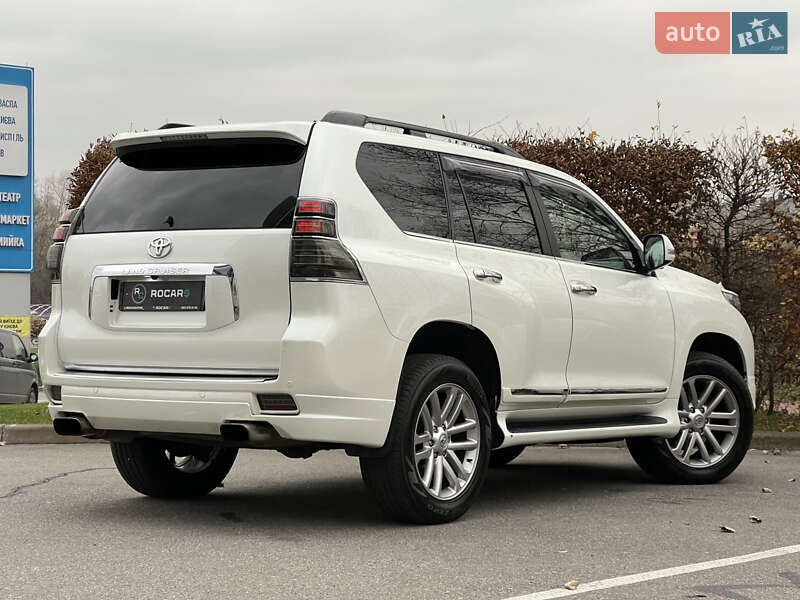 Внедорожник / Кроссовер Toyota Land Cruiser Prado 2010 в Киеве