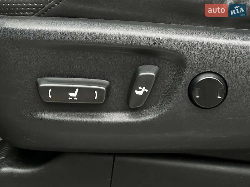 Внедорожник / Кроссовер Toyota Land Cruiser Prado 2010 в Киеве