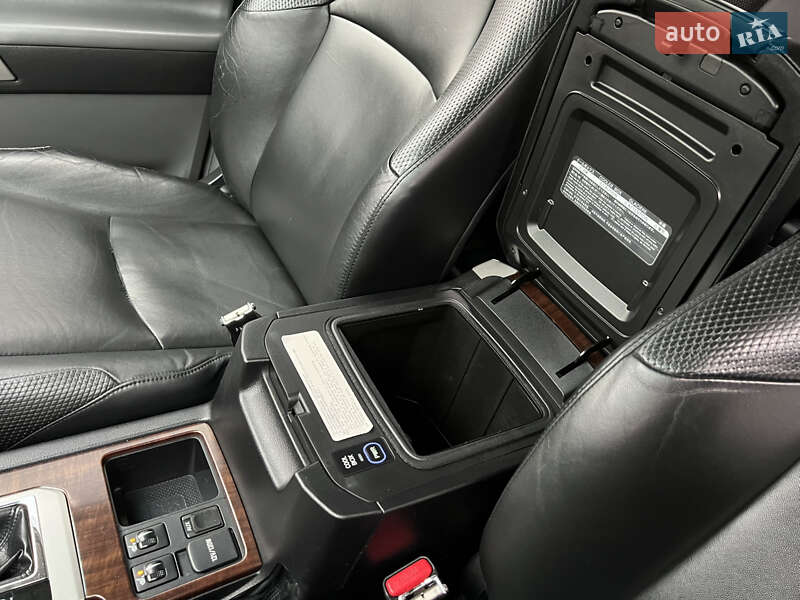 Внедорожник / Кроссовер Toyota Land Cruiser Prado 2010 в Киеве