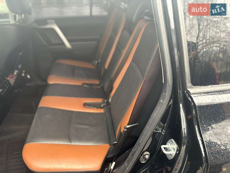 Внедорожник / Кроссовер Toyota Land Cruiser Prado 2023 в Тернополе