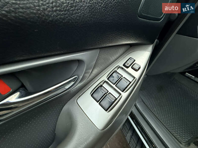 Внедорожник / Кроссовер Toyota Land Cruiser Prado 2007 в Ладыжине