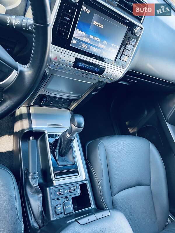 Внедорожник / Кроссовер Toyota Land Cruiser Prado 2019 в Киеве фото 26 Внедорожник / Кроссовер Toyota Land Cruiser Prado 2019 в Киеве