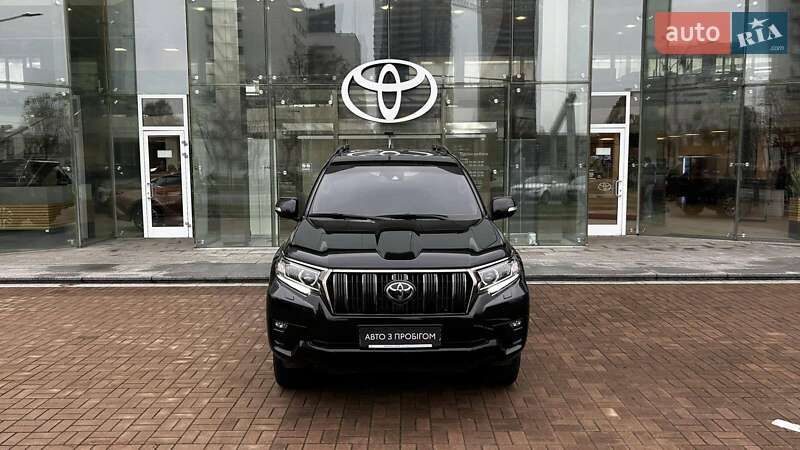 Позашляховик / Кросовер Toyota Land Cruiser Prado 2022 в Києві