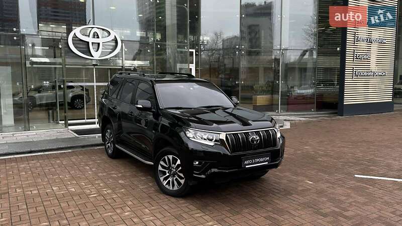 Позашляховик / Кросовер Toyota Land Cruiser Prado 2022 в Києві