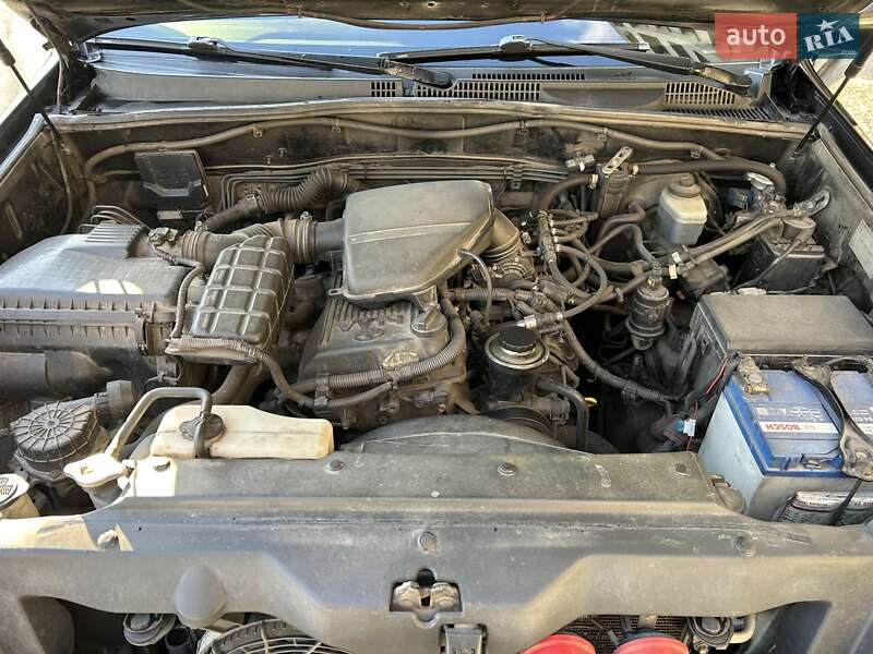 Внедорожник / Кроссовер Toyota Land Cruiser Prado 2005 в Киеве