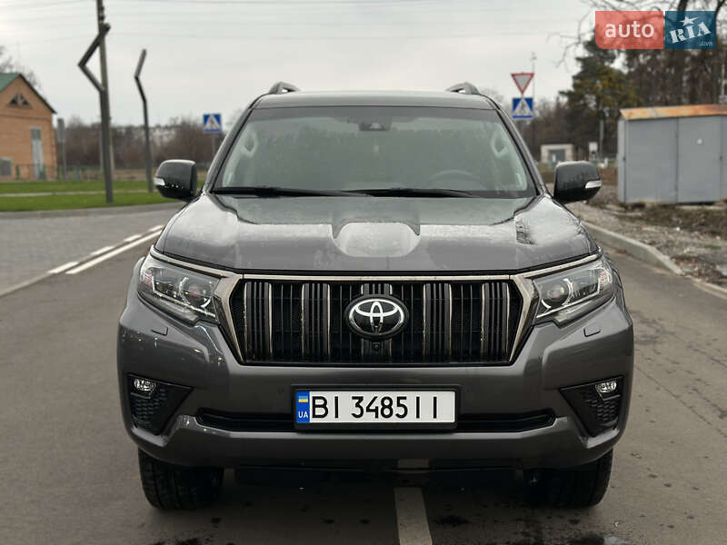Позашляховик / Кросовер Toyota Land Cruiser Prado 2021 в Лубнах