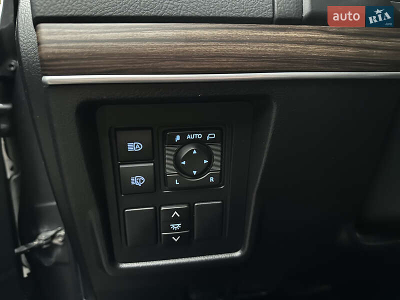 Позашляховик / Кросовер Toyota Land Cruiser Prado 2021 в Лубнах