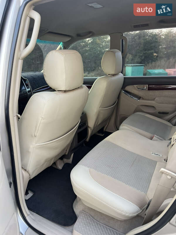 Внедорожник / Кроссовер Toyota Land Cruiser Prado 2004 в Каменском