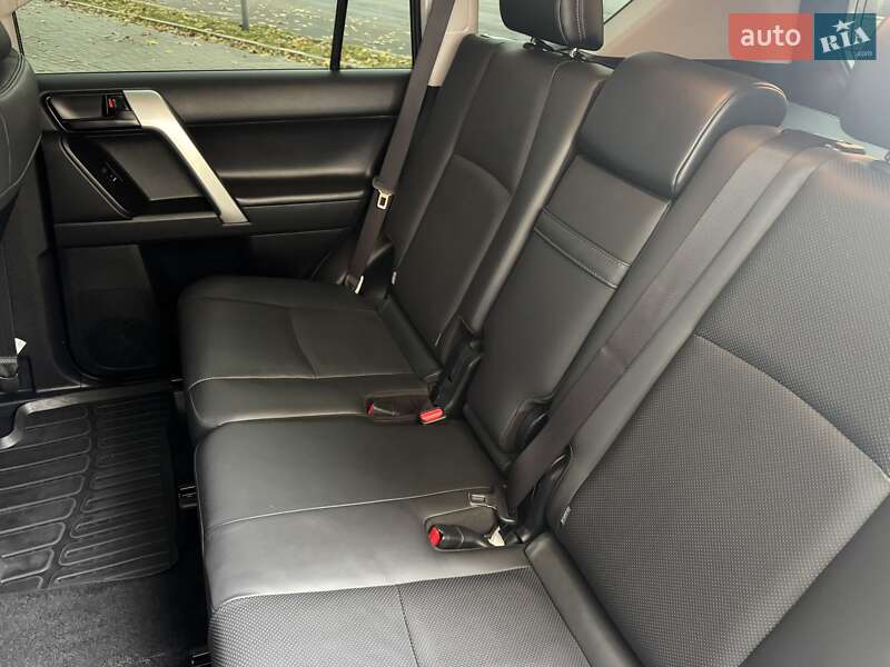 Внедорожник / Кроссовер Toyota Land Cruiser Prado 2022 в Николаеве