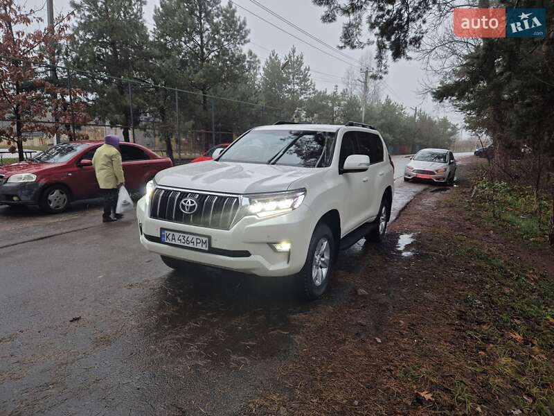 Toyota Land Cruiser Prado 2018