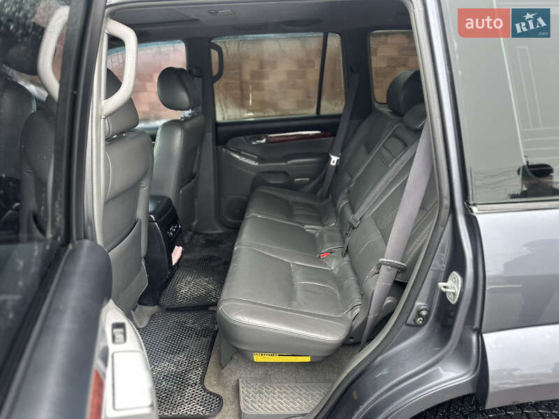 Позашляховик / Кросовер Toyota Land Cruiser Prado 2005 в Рівному