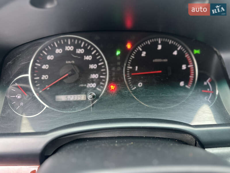 Позашляховик / Кросовер Toyota Land Cruiser Prado 2005 в Рівному