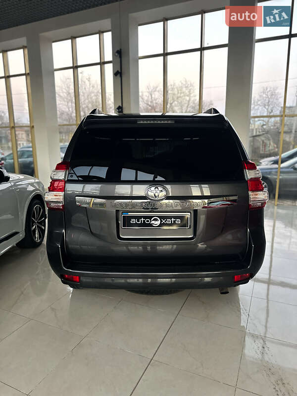 Внедорожник / Кроссовер Toyota Land Cruiser Prado 2017 в Николаеве