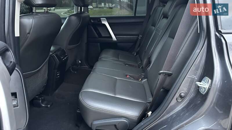 Внедорожник / Кроссовер Toyota Land Cruiser Prado 2019 в Киеве фото 7 Внедорожник / Кроссовер Toyota Land Cruiser Prado 2019 в Киеве