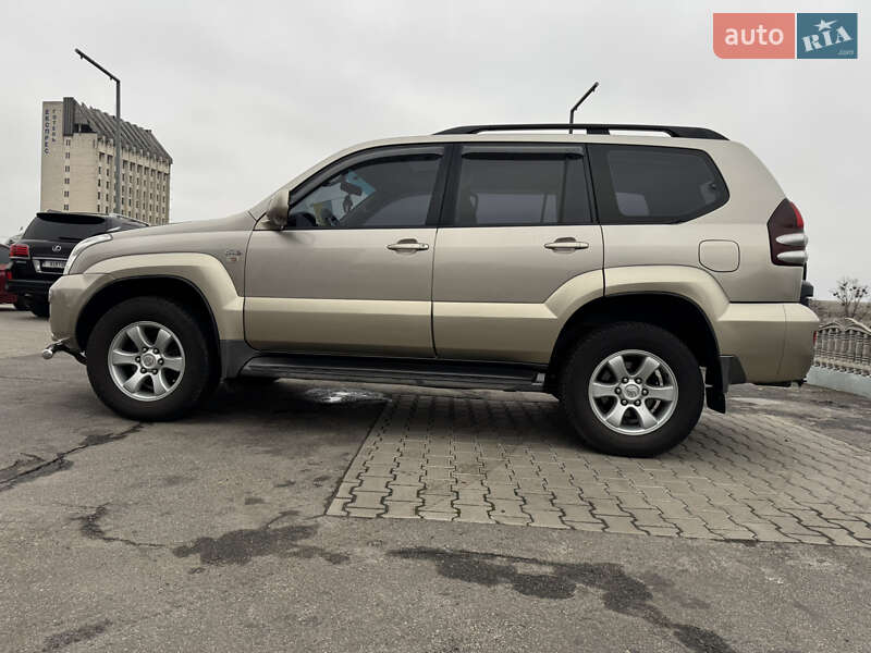 Внедорожник / Кроссовер Toyota Land Cruiser Prado 2004 в Харькове