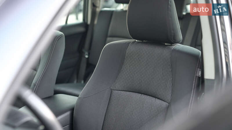 Внедорожник / Кроссовер Toyota Land Cruiser Prado 2019 в Львове