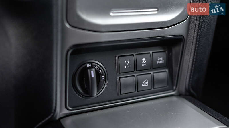 Внедорожник / Кроссовер Toyota Land Cruiser Prado 2019 в Львове