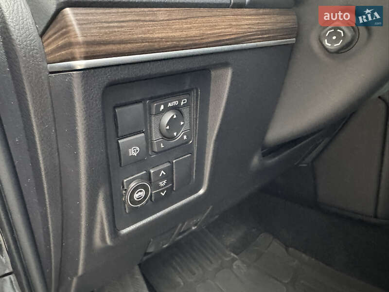 Внедорожник / Кроссовер Toyota Land Cruiser Prado 2021 в Днепре