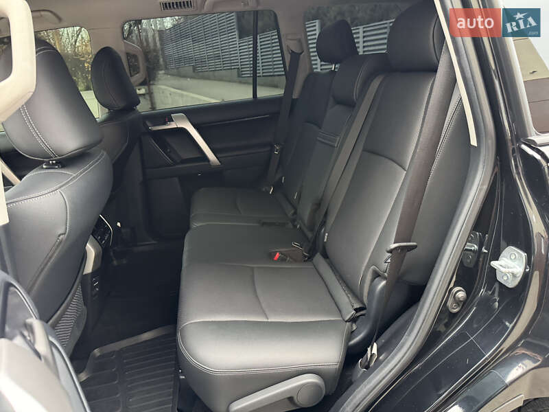 Внедорожник / Кроссовер Toyota Land Cruiser Prado 2021 в Днепре