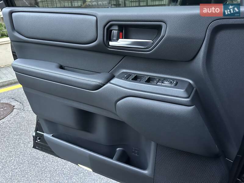 Внедорожник / Кроссовер Toyota Land Cruiser Prado 2024 в Киеве фото 35 Внедорожник / Кроссовер Toyota Land Cruiser Prado 2024 в Киеве