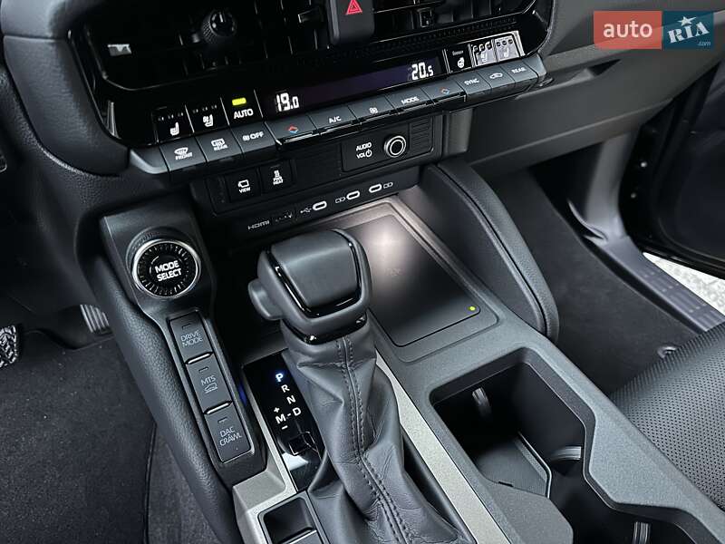 Внедорожник / Кроссовер Toyota Land Cruiser Prado 2024 в Киеве фото 43 Внедорожник / Кроссовер Toyota Land Cruiser Prado 2024 в Киеве