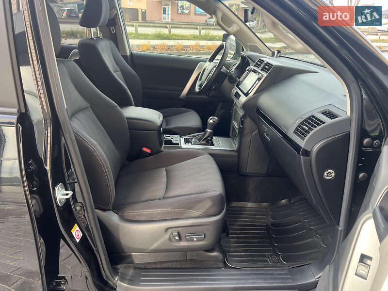 Позашляховик / Кросовер Toyota Land Cruiser Prado 2019 в Вінниці фото 13 Позашляховик / Кросовер Toyota Land Cruiser Prado 2019 в Вінниці
