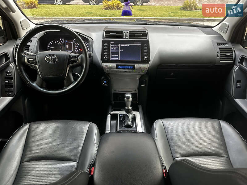 Внедорожник / Кроссовер Toyota Land Cruiser Prado 2021 в Киеве