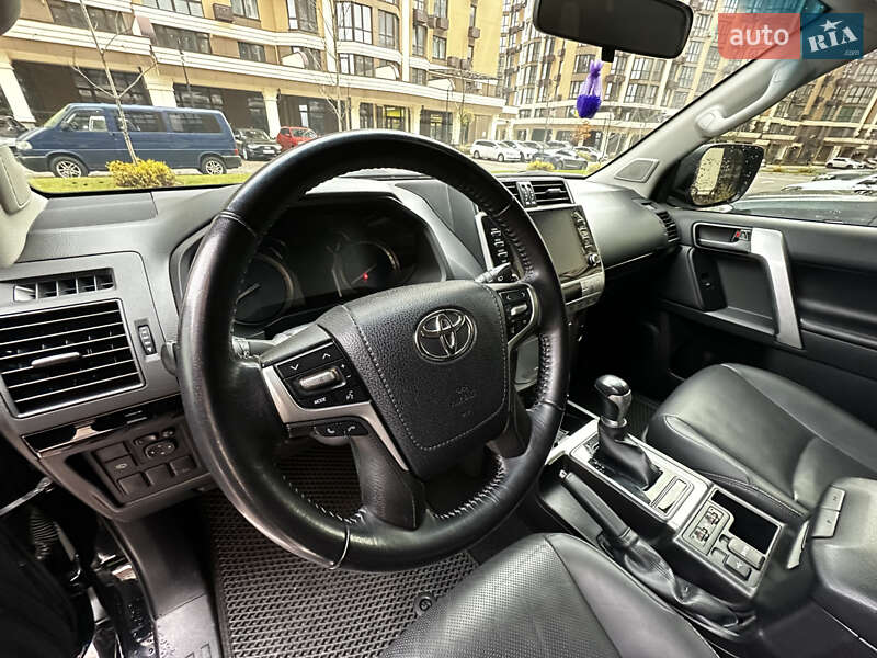 Внедорожник / Кроссовер Toyota Land Cruiser Prado 2021 в Киеве