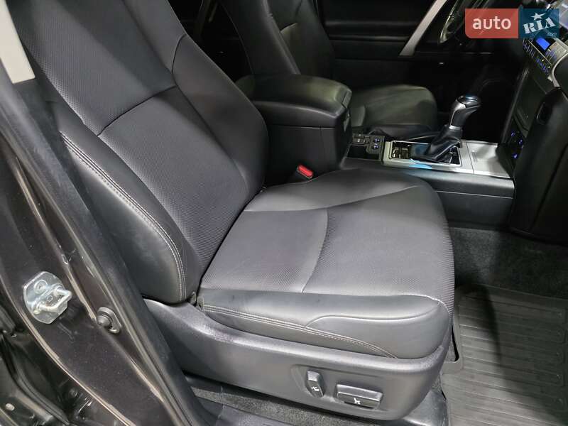 Внедорожник / Кроссовер Toyota Land Cruiser Prado 2022 в Коломые