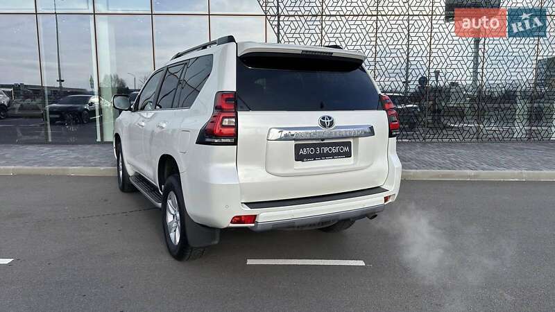 Позашляховик / Кросовер Toyota Land Cruiser Prado 2019 в Києві